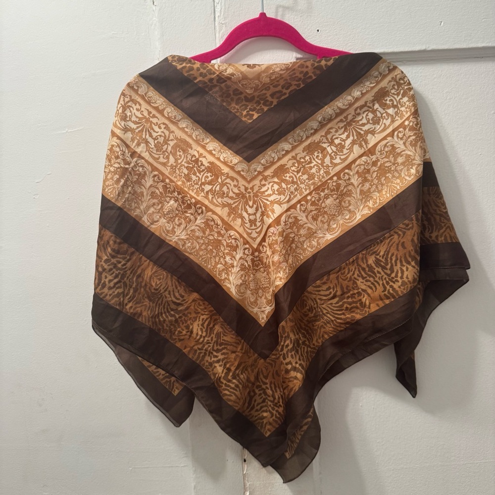 Elegant Brown and Cream Scarf